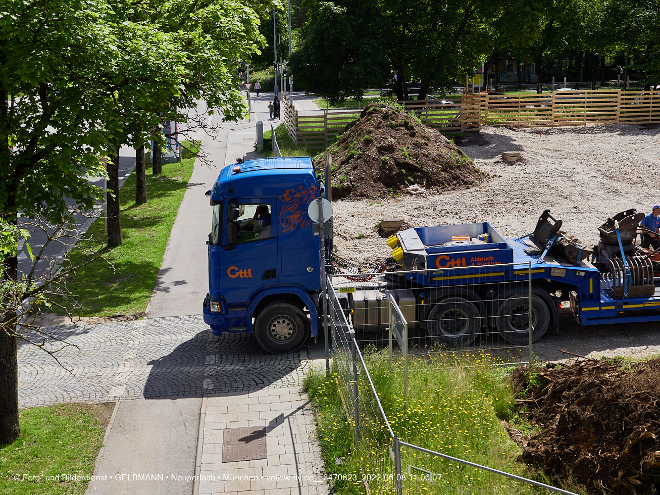 08.06.2022 - Baustelle zur Mütterberatung und Haus für Kinder